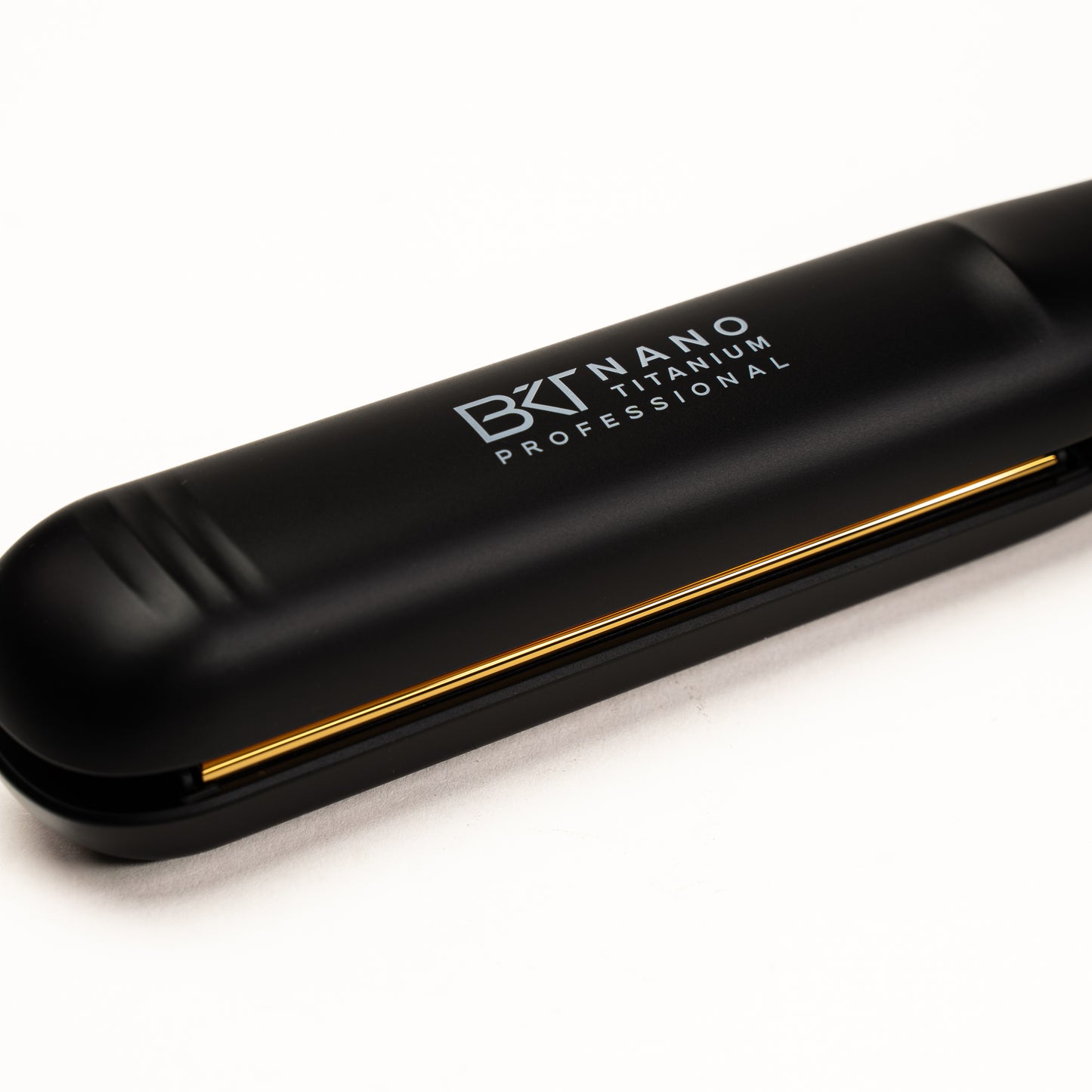 BKT NANO TITANIUM STRAIGHTENER-